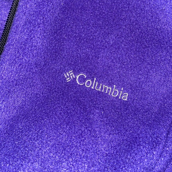 Columbia Women’s Zip-Up Fleece - Picture 2 of 4